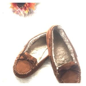 Girls moccasin slippers